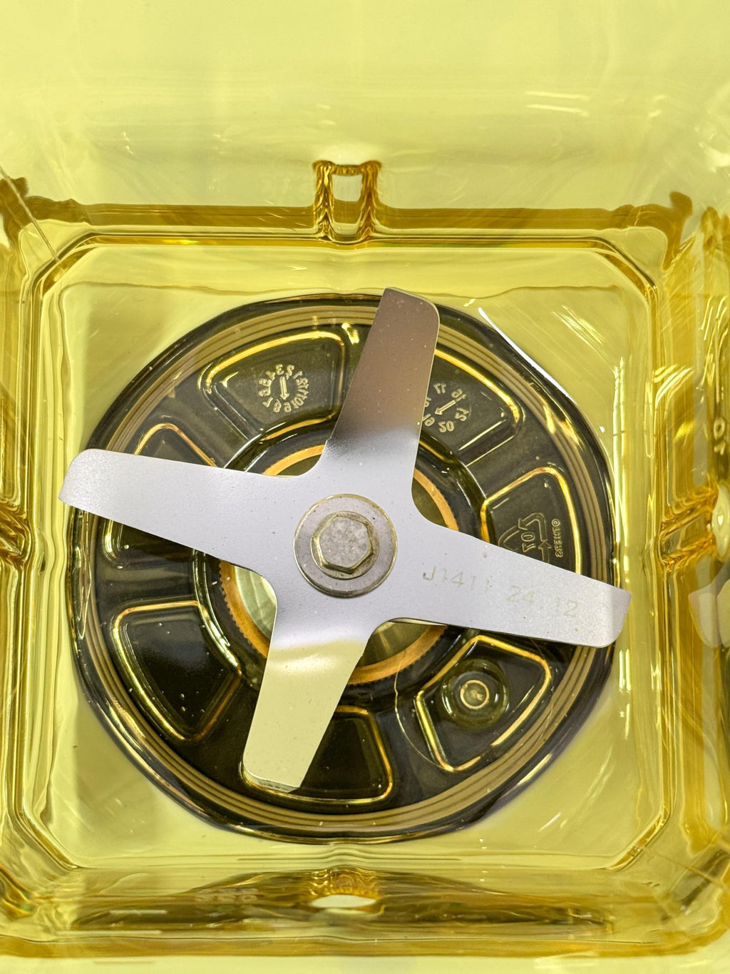 Yellow B Jug 1.5L with 6 Blade and Tamper Rod