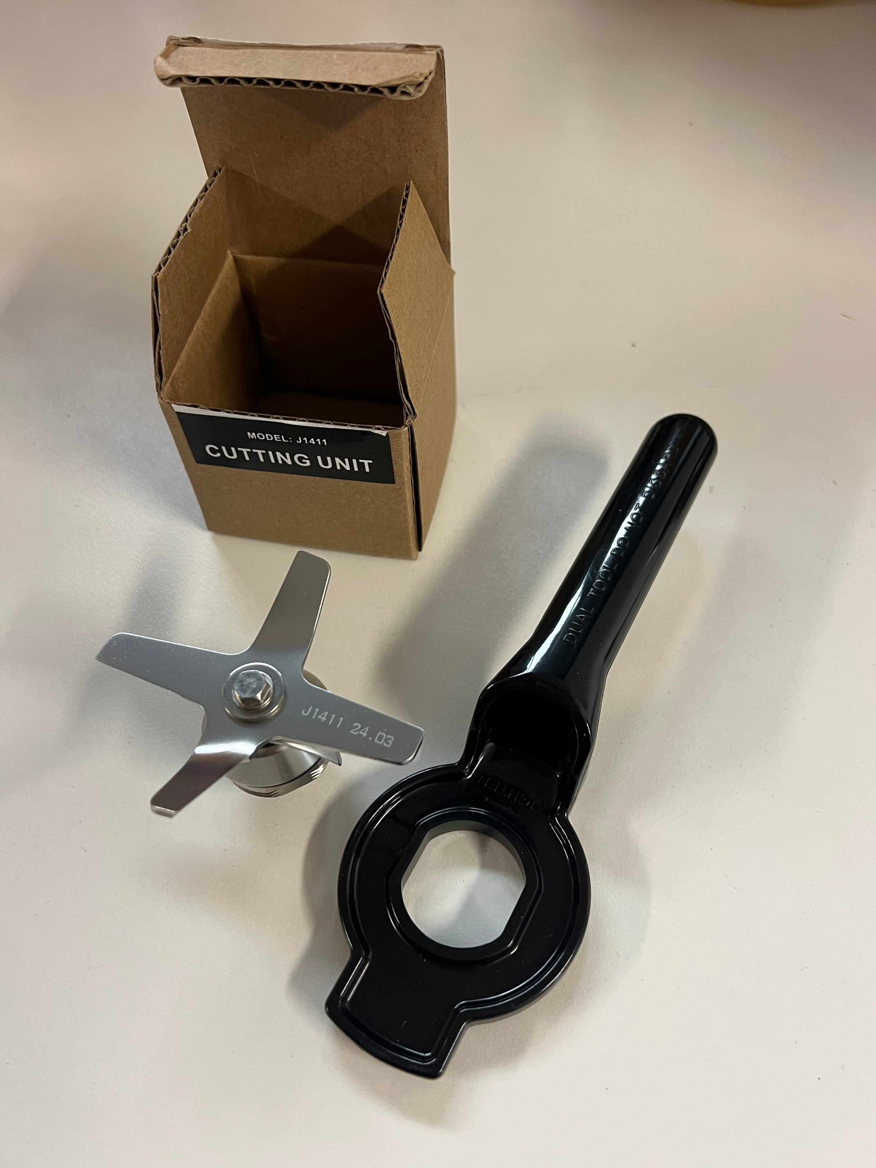 Cutting Blade + Removal Wrench Tool - For 1.5L & 2L.